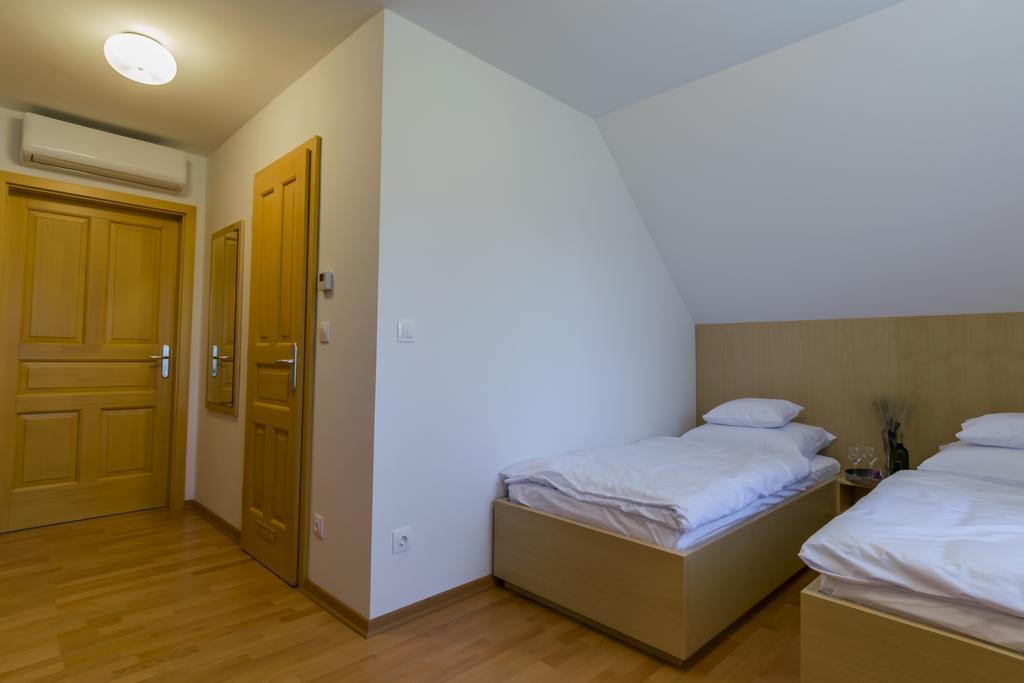Szloven Mintagazdasag Felsoszolnok Luaran gambar